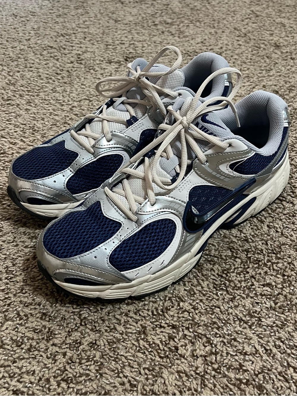 Nike V5 RNR Sneakers